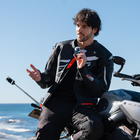 Insta360 GPS Preview Remote with Built-In Microphone