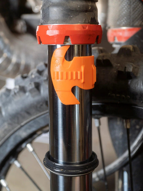 Lizzard Fork Oil Seal Cleaner - Orange