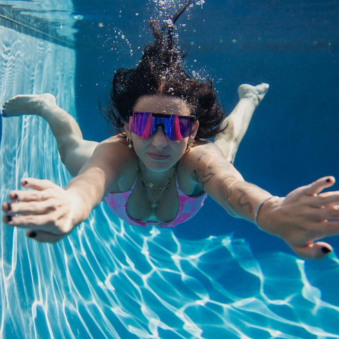 Pit Viper The Originals 2.0 The Exec Wide Sunglasses - HDPV (Polarised Mirror Pink Lens) — Lifestyle (image 9 of 12)