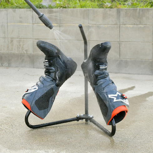 Unit Boots Wash Stand with Handle