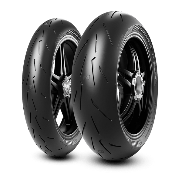 Pirelli Diablo Rosso IV Corsa Rear Tyre - 180/55ZR17 M/C (73W) TL — Tyres (image 1 of 3)