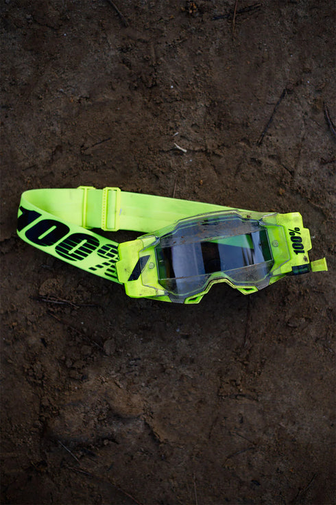 100% Armega Fluo Yellow Roll Off System - Clear Lens